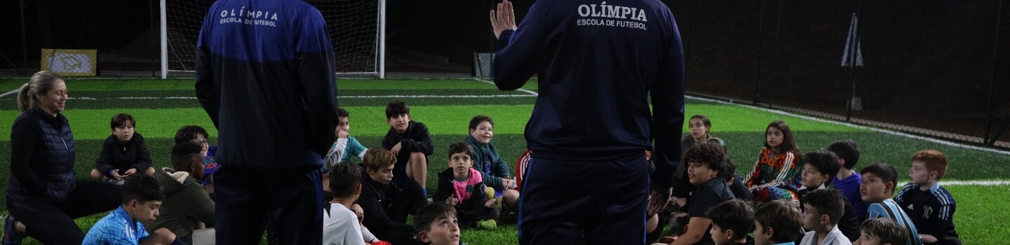 Técnica esportiva no futebol para crianças