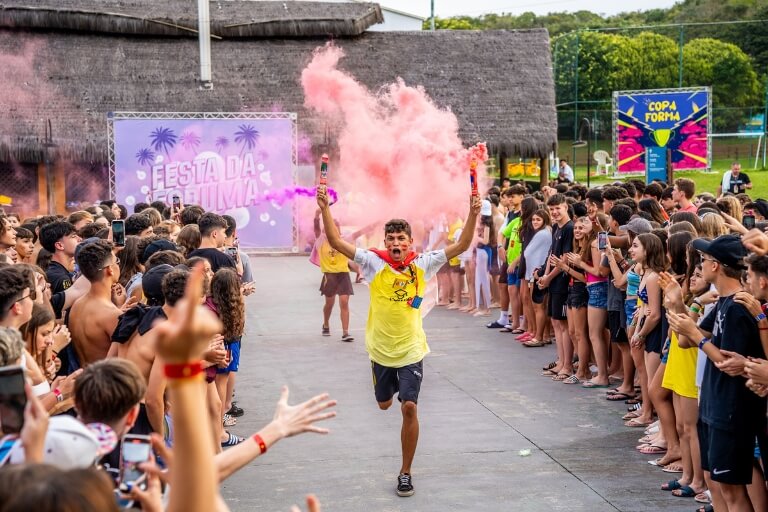 Atividade da programação de agência de viagem de formatura